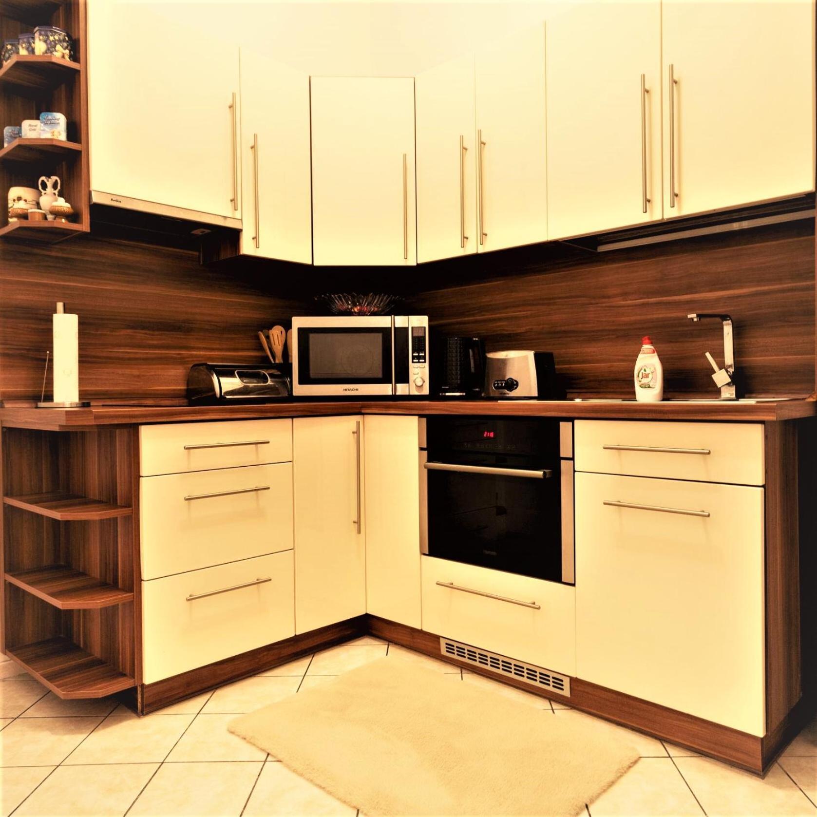 Apartmany U Tri Jehnatek Карловы Вары Экстерьер фото