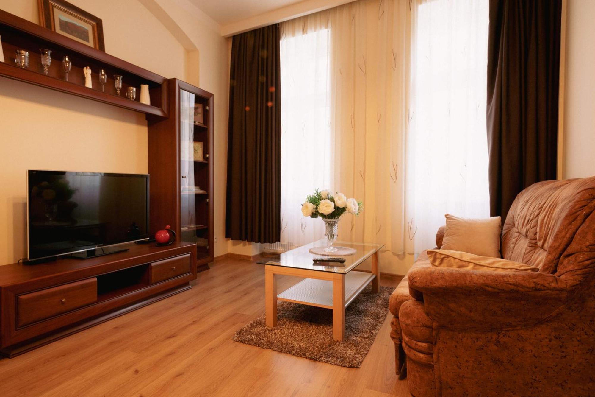 Apartmany U Tri Jehnatek Карловы Вары Экстерьер фото